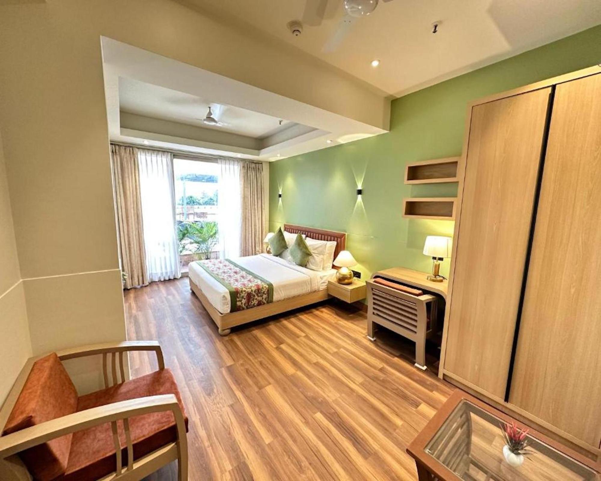 Crown Hotel Agra Near Taj Mahal Экстерьер фото
