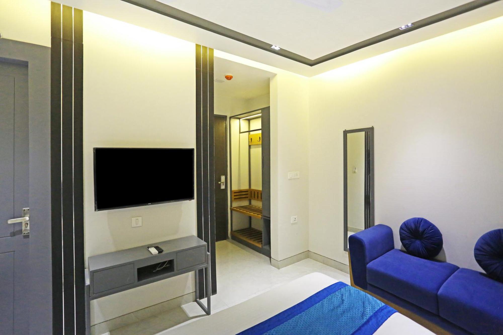 Crown Hotel Agra Near Taj Mahal Экстерьер фото